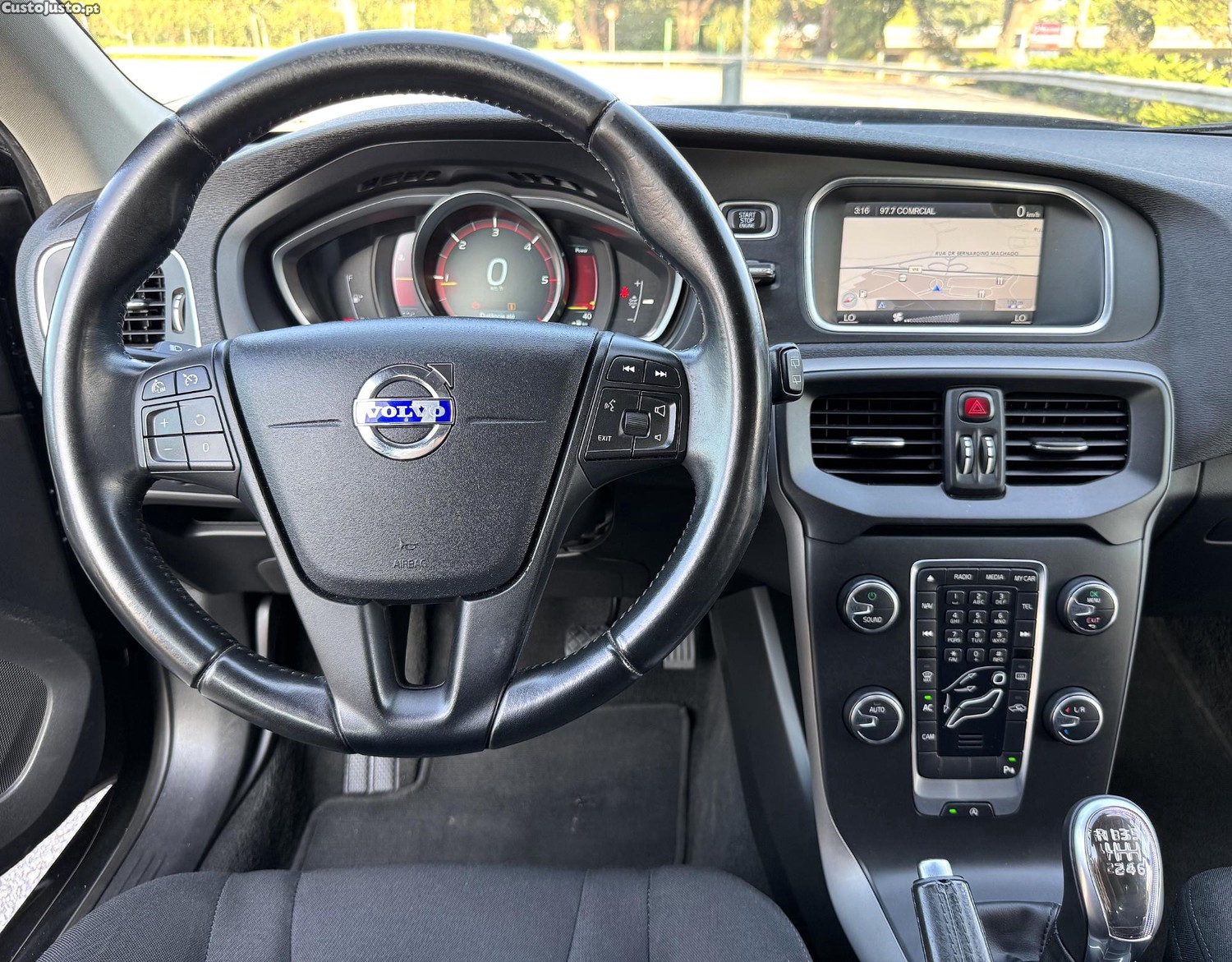 Volvo V40 1.6 D2 Kinetic Full Extras — fotografia 4