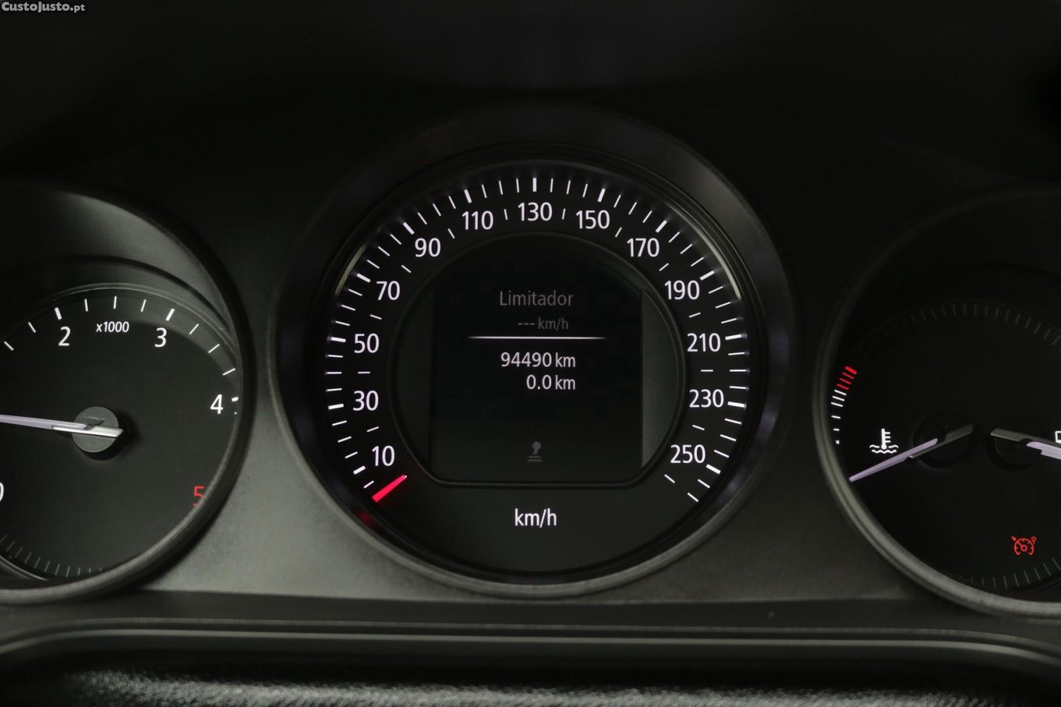Renault Mégane Sport Tourer 1.5 Blue DCI Limited 115cv — fotografia 19