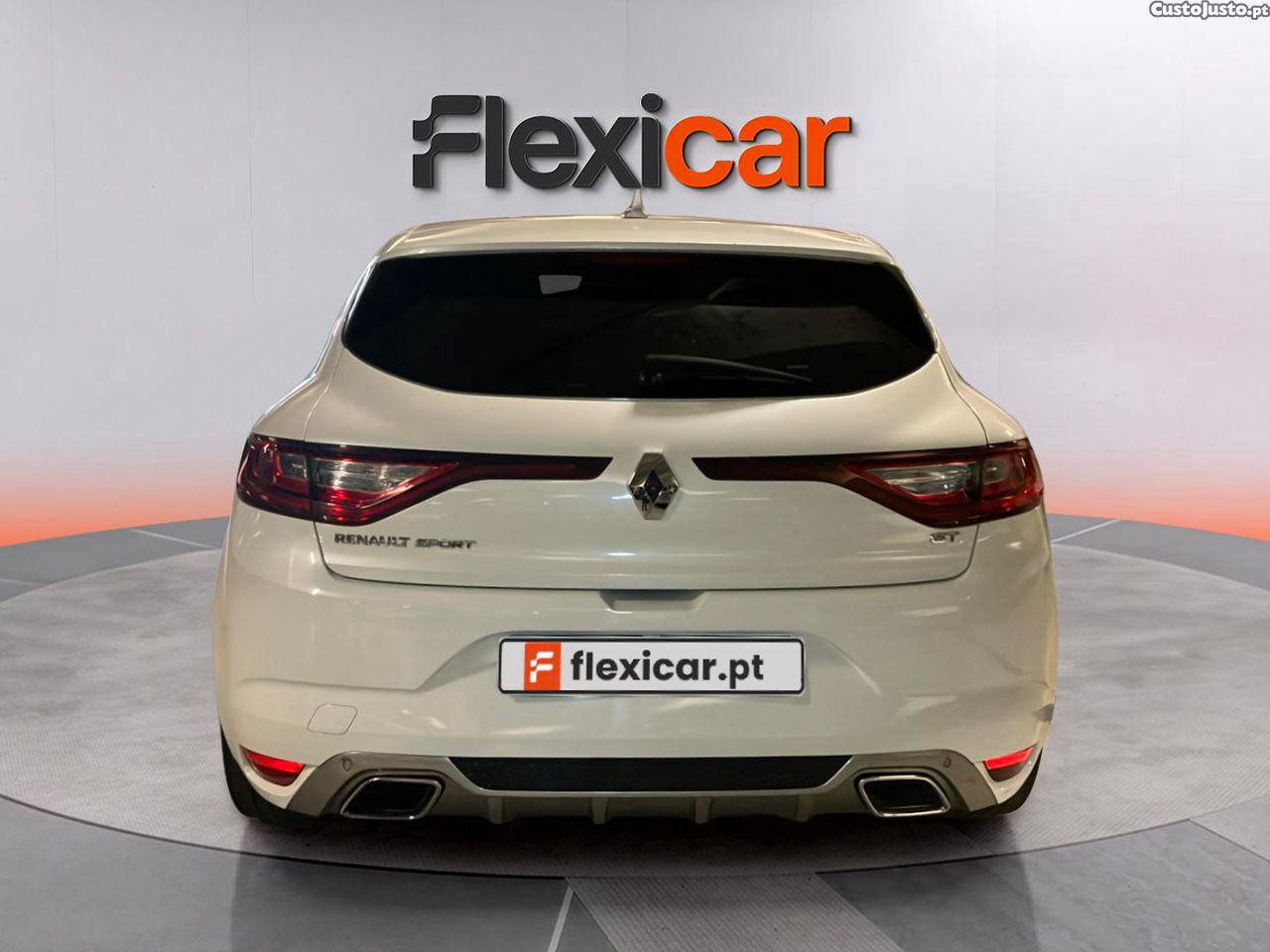 Renault Mégane 1.6 TCe GT EDC — fotografia 18
