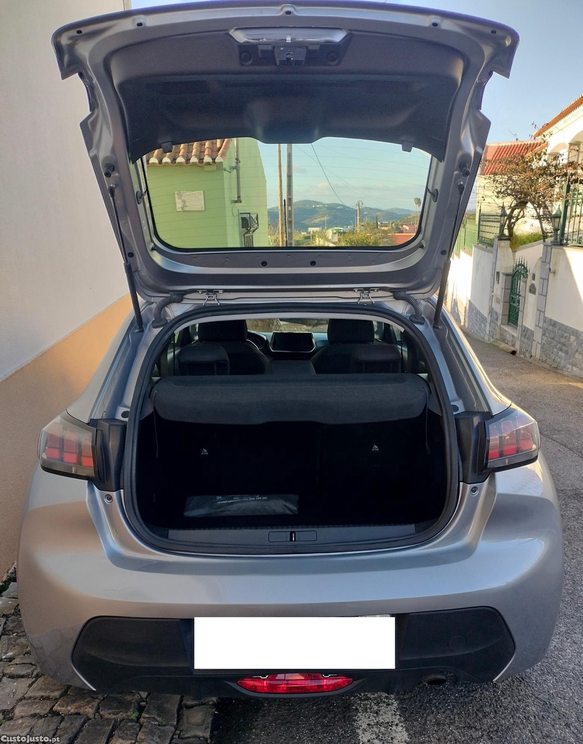 Peugeot 208 1.2Puretech Active Pack — fotografia 4