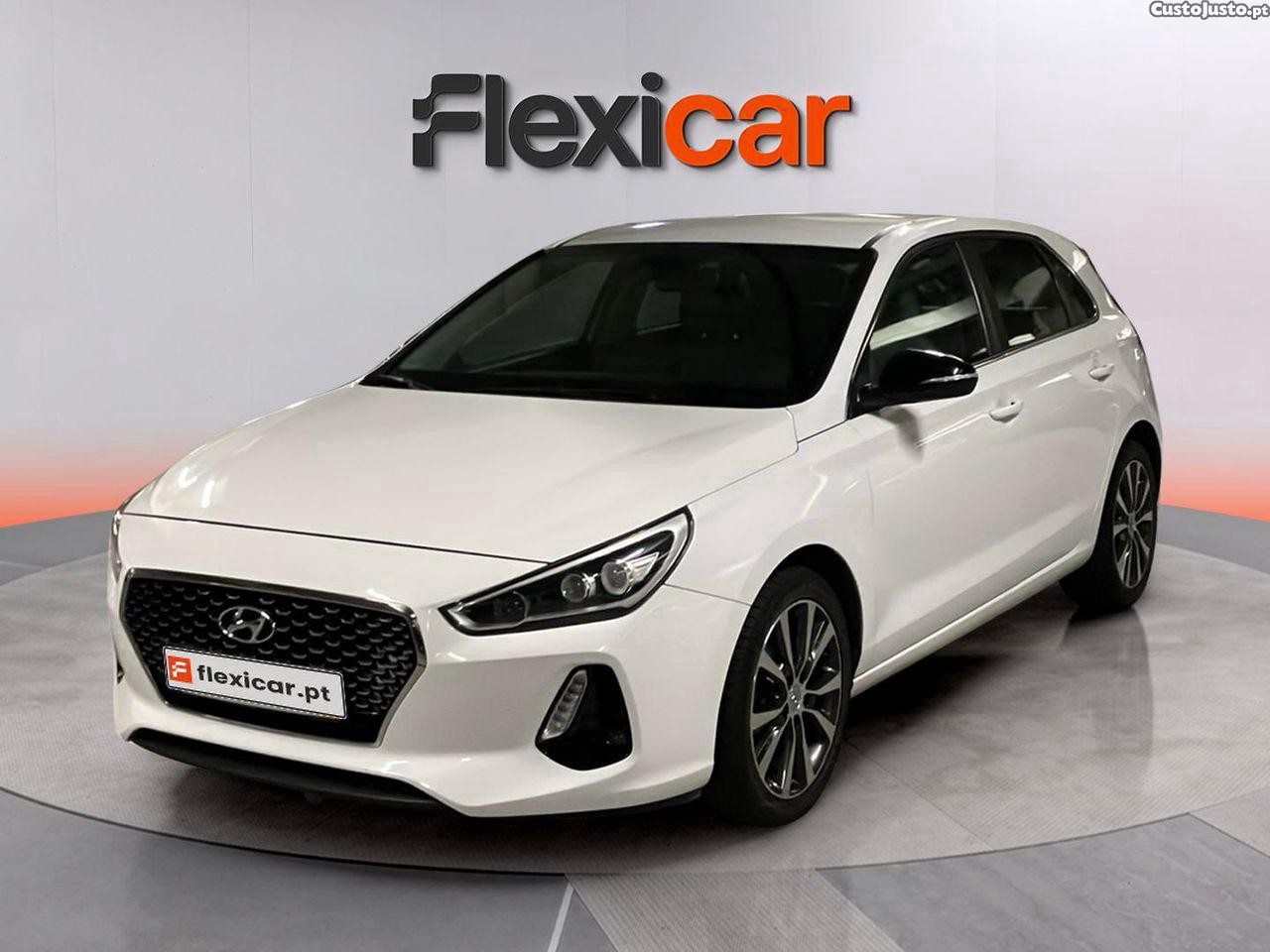 Hyundai i30 1.6 CRDI STyle — fotografia 23