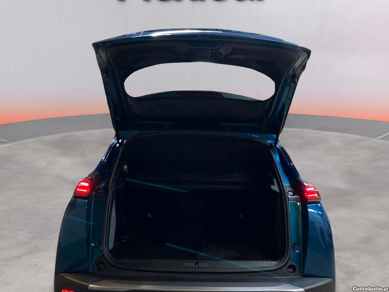 Peugeot 2008 54 kWh Allure — fotografia 17