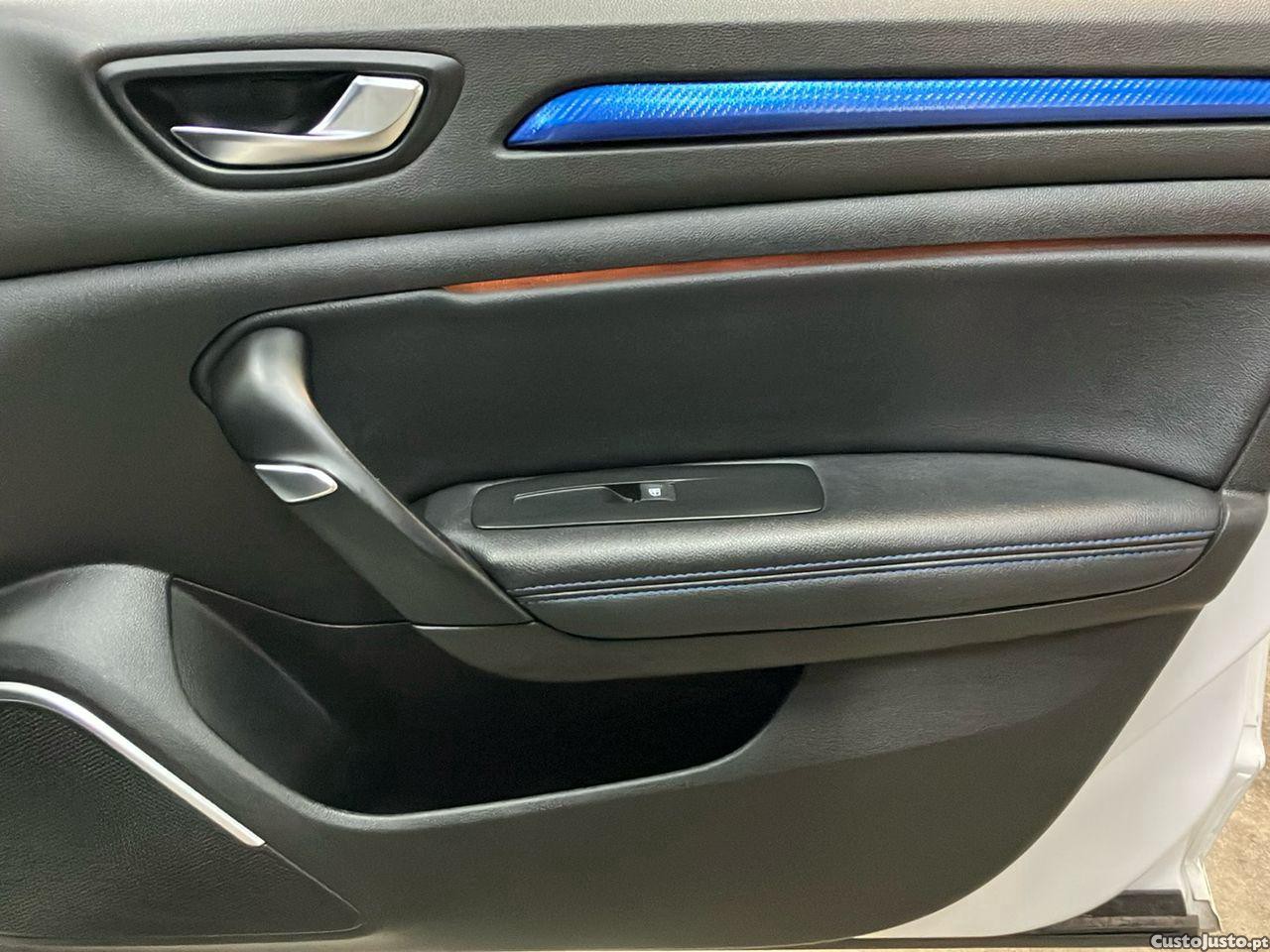Renault Mégane 1.6 TCe GT EDC — fotografia 5