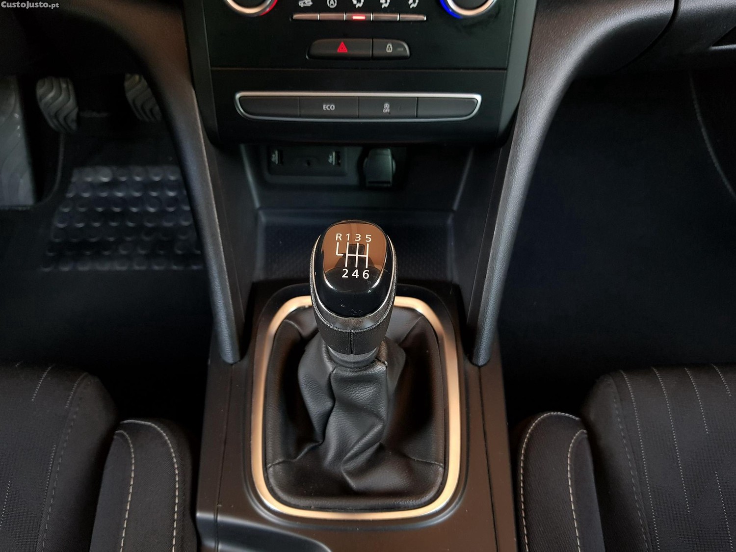 Renault Mégane Sport Tourer 1.5 dCi 115cv Nacional — fotografia 9
