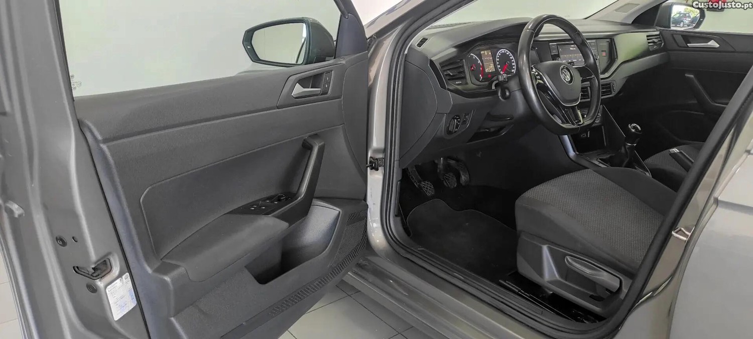 Volkswagen Polo Outro — fotografia 17