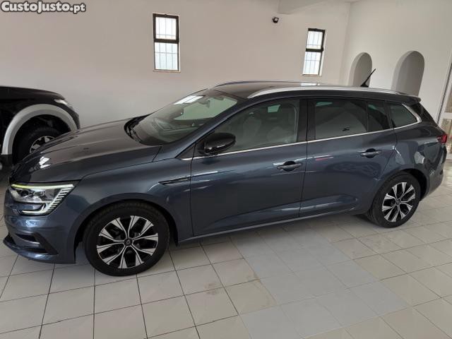 Renault Mégane iv sport tourer 1.5 BLUE DCI LIMITED — fotografia 16
