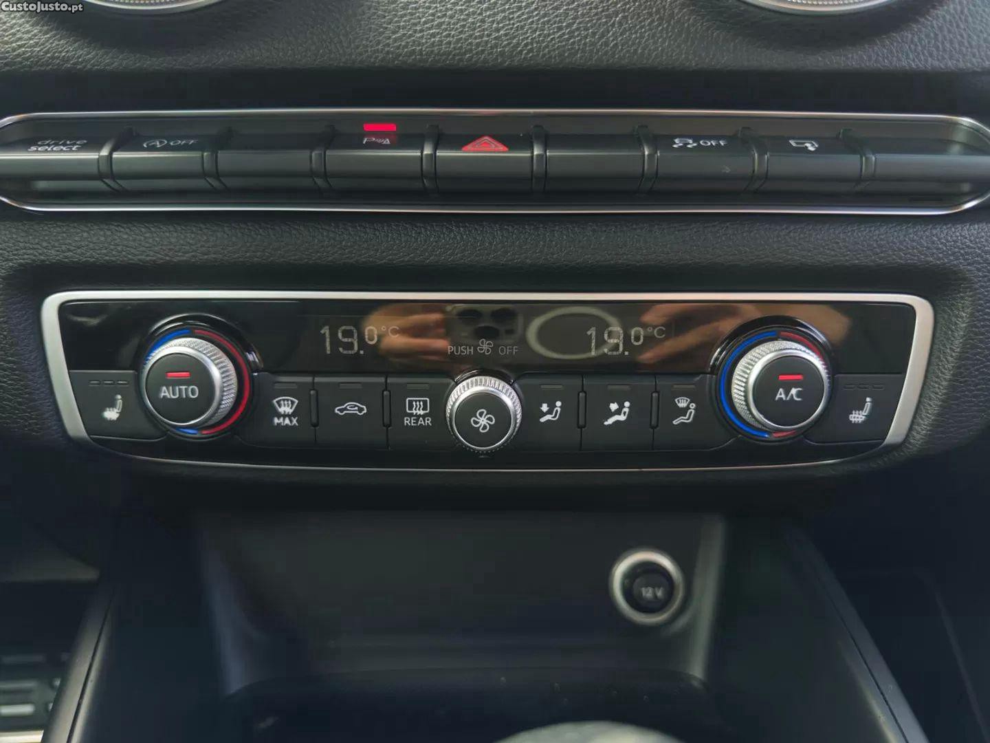 Audi A3 1.6 tdi s-line s tronic — fotografia 5