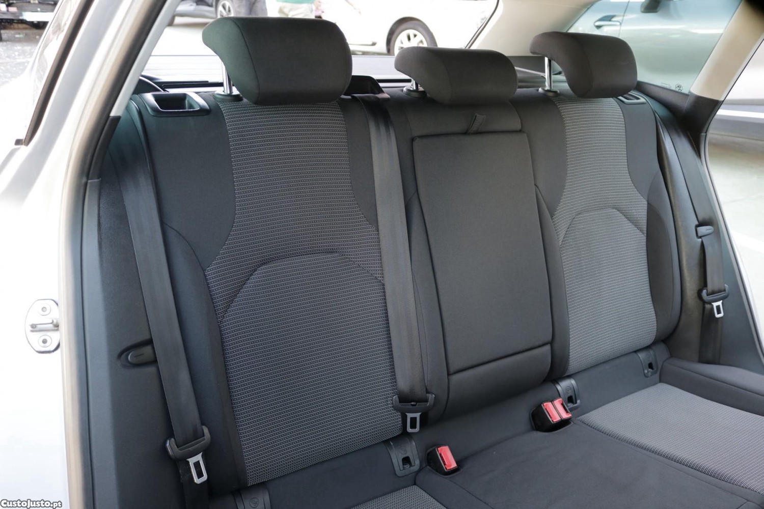 SEAT Leon ST 1.0 TSI Style 115cv — fotografia 36