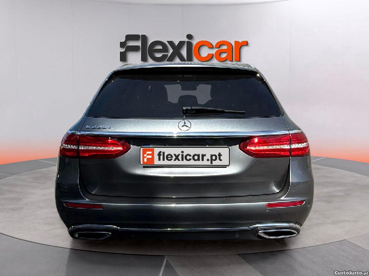 Mercedes-Benz E 220 d Avantgarde+ — fotografia 12