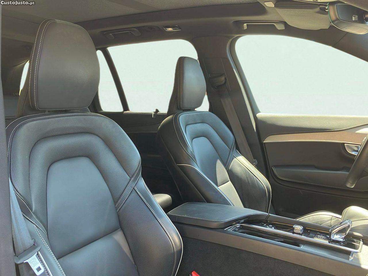 Volvo XC 90 2.0 T8 PHEV Ultimate Dark AWD — fotografia 6