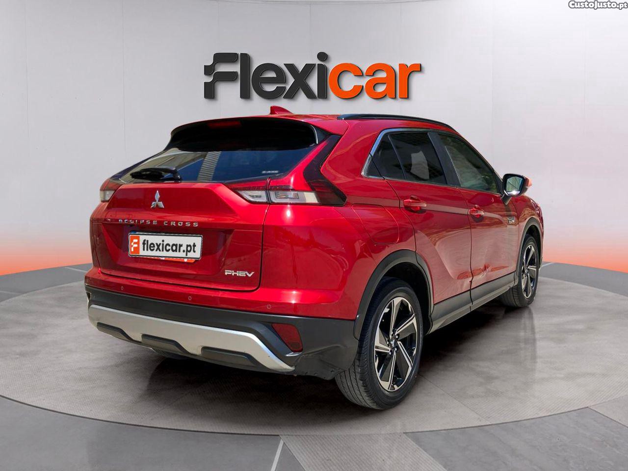Mitsubishi Eclipse Cross 2.4 PHEV eMotion — fotografia 12