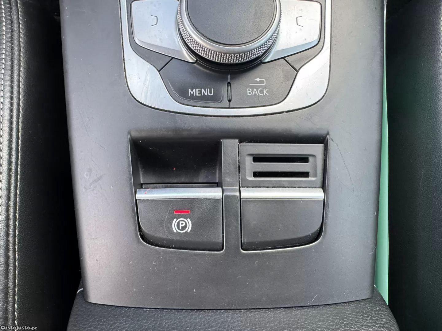 Audi A3 1.6 tdi s-line s tronic — fotografia 7
