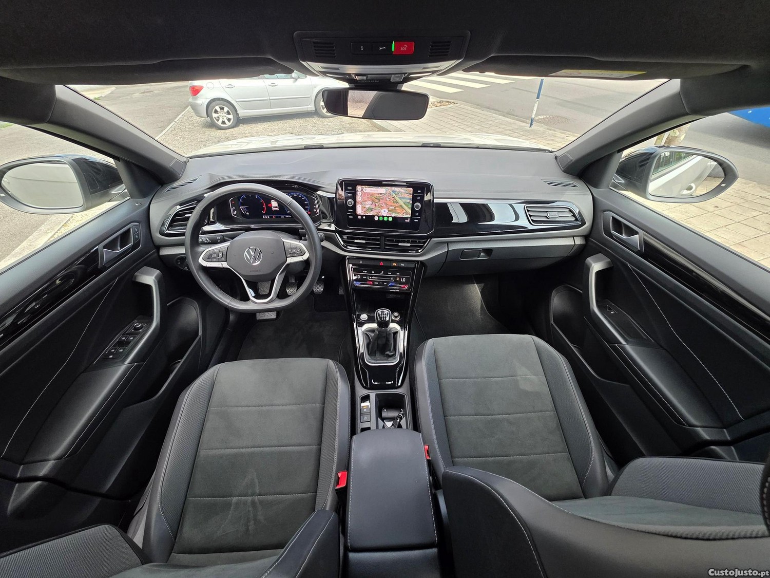 Volkswagen T-Roc 1.0 TSI Black Style — fotografia 8