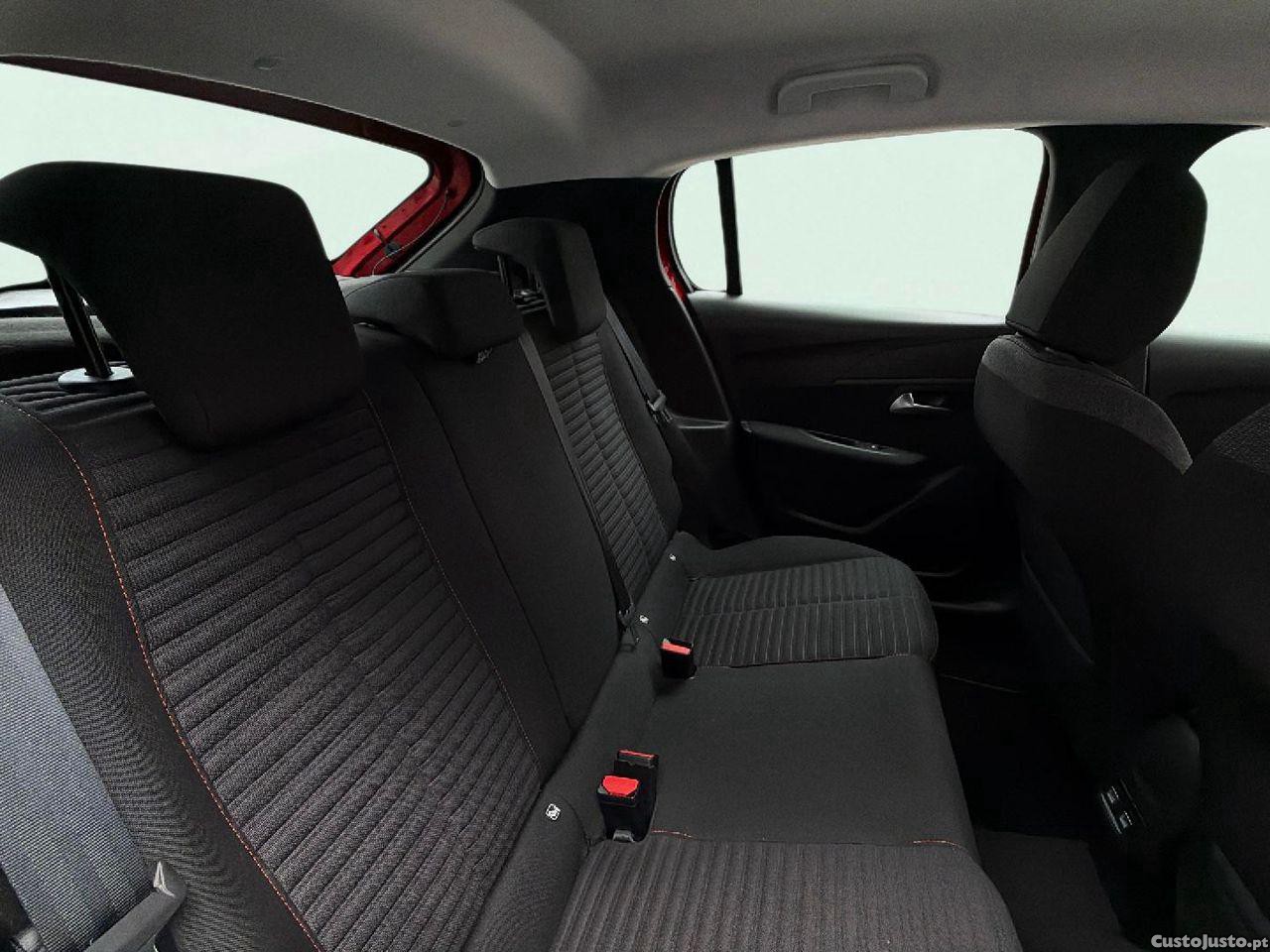 Peugeot 208 PureTech 100 EAT8 Active Pack — fotografia 4