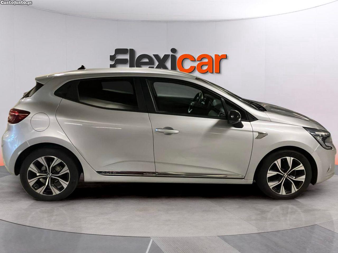 Renault Clio 1.0 TCe Limited — fotografia 21