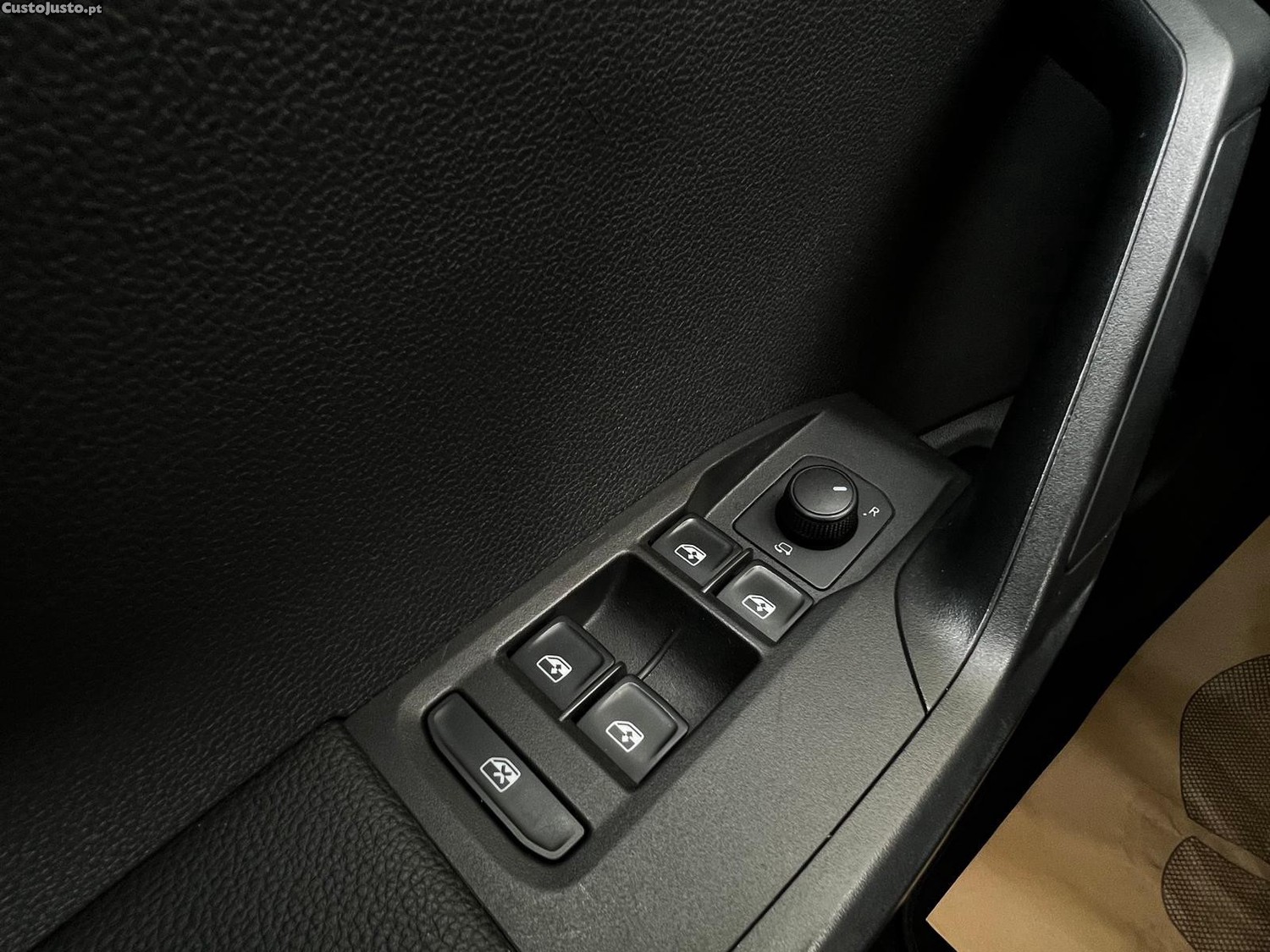 SEAT Arona 1.0 TSI Style — fotografia 9