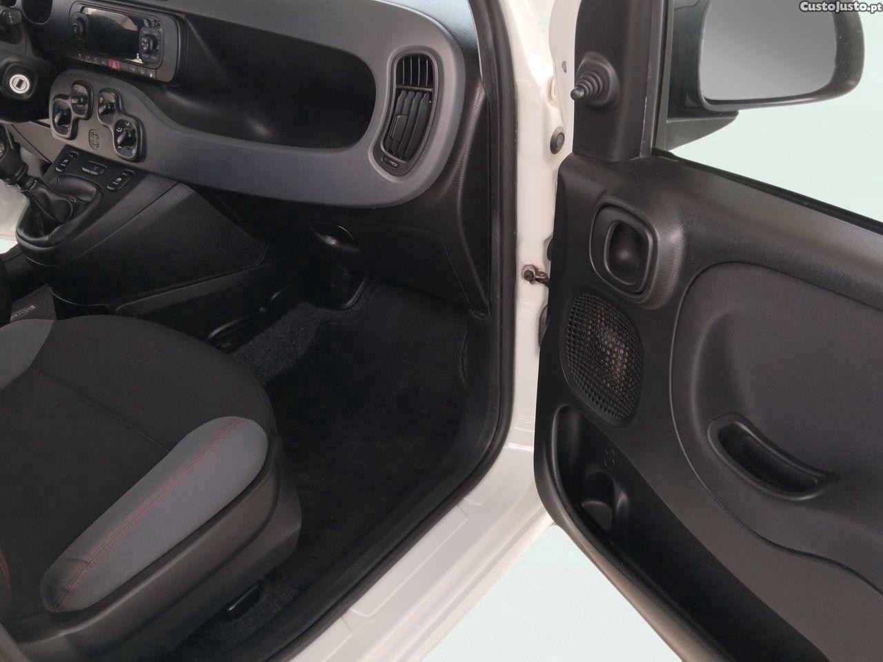 Fiat Panda 1.2 Lounge — fotografia 14