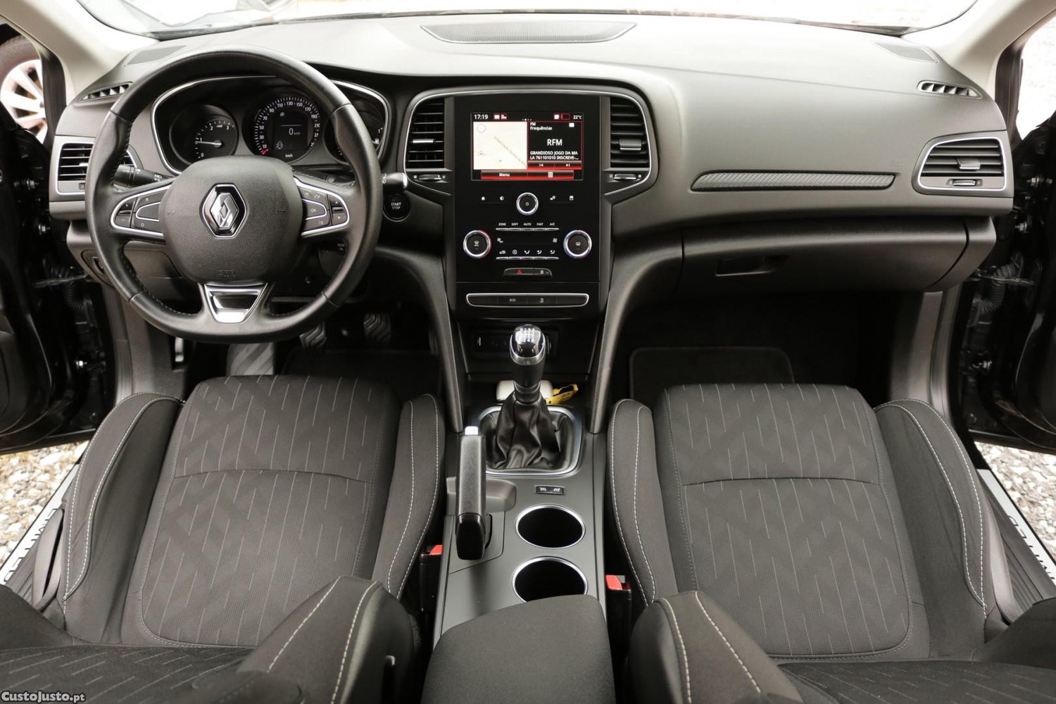 Renault Mégane Sport Tourer 1.5 Blue DCI Limited 115cv — fotografia 35