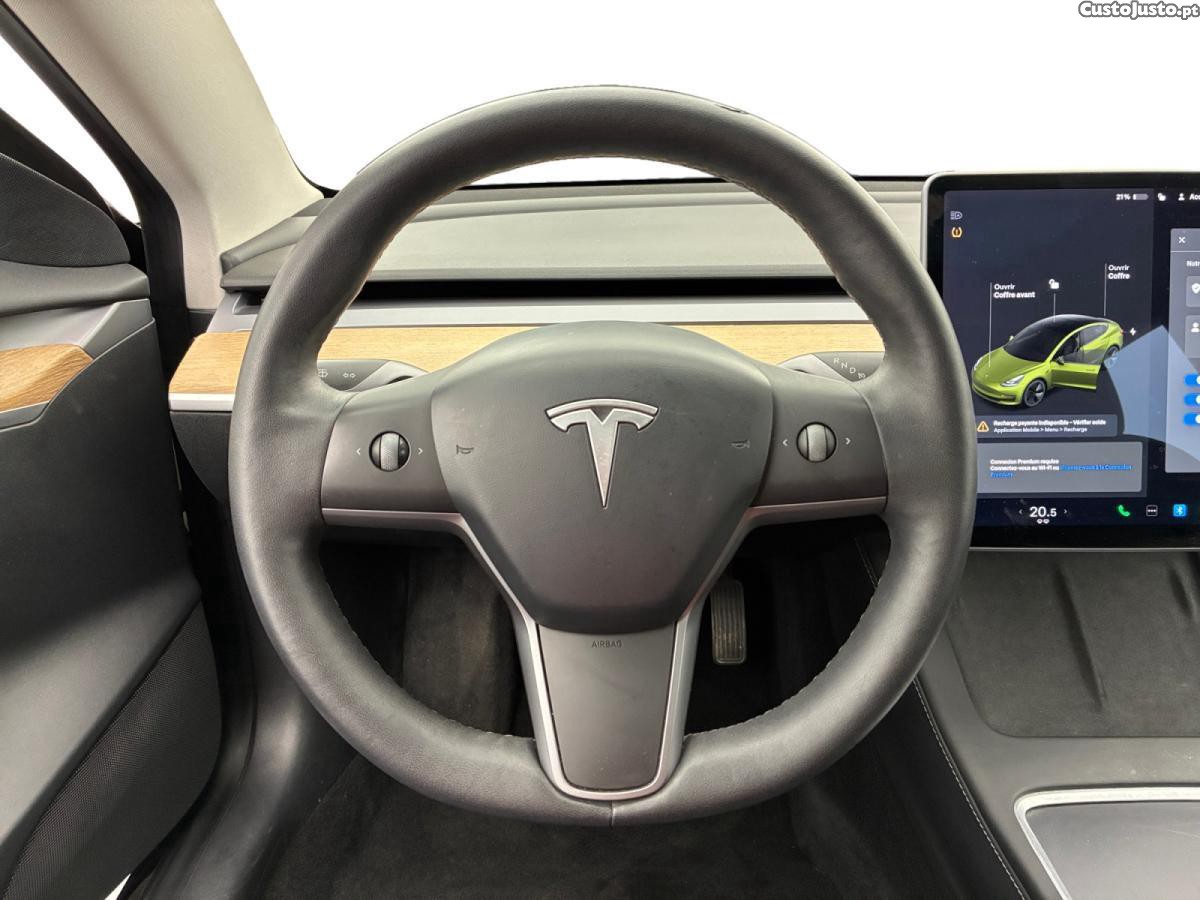 Tesla Model 3 Standard Range Plus RWD — fotografia 8