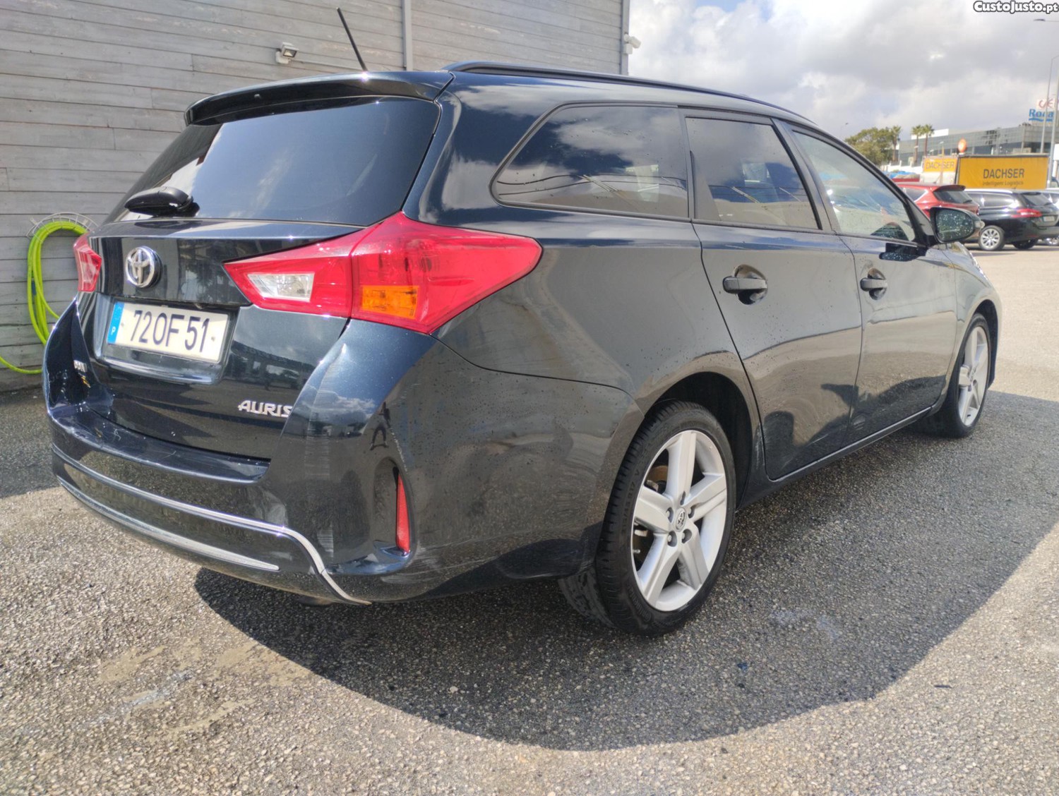 Toyota Auris ST Confort Nacional — fotografia 10