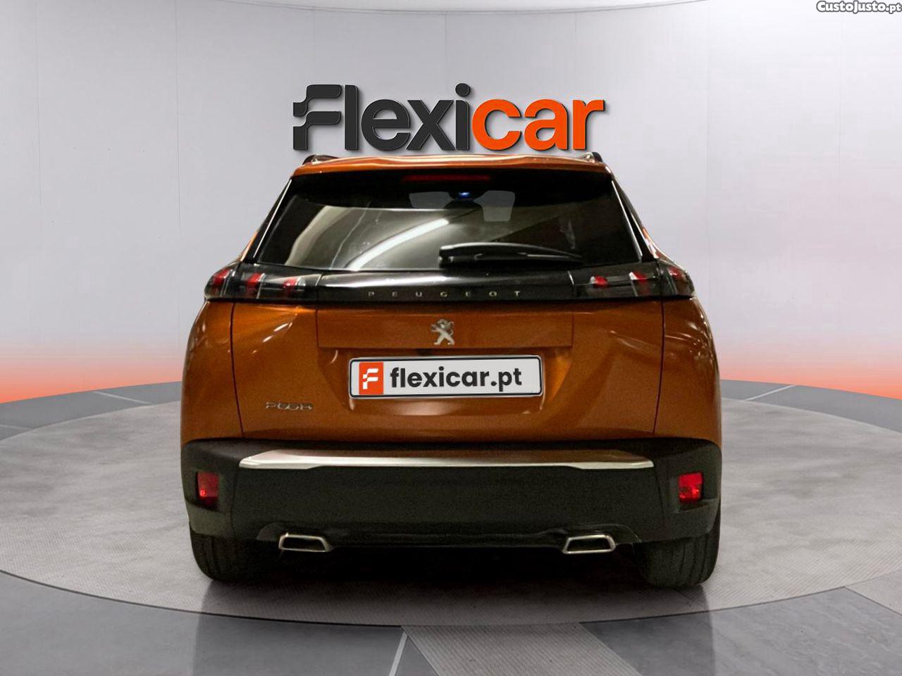 Peugeot 2008 1.2 PureTech Allure — fotografia 17