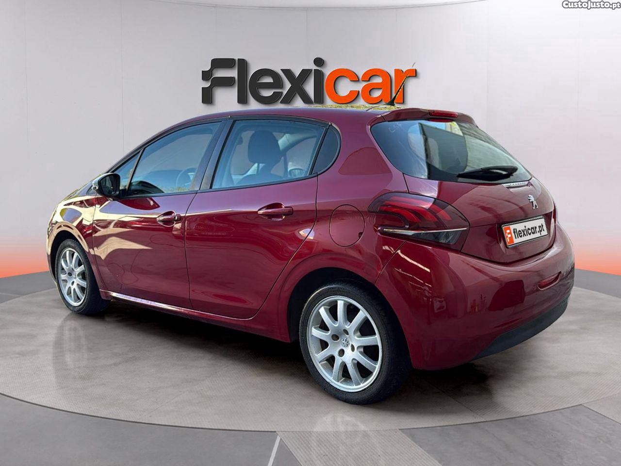 Peugeot 208 1.2 PureTech Style — fotografia 13