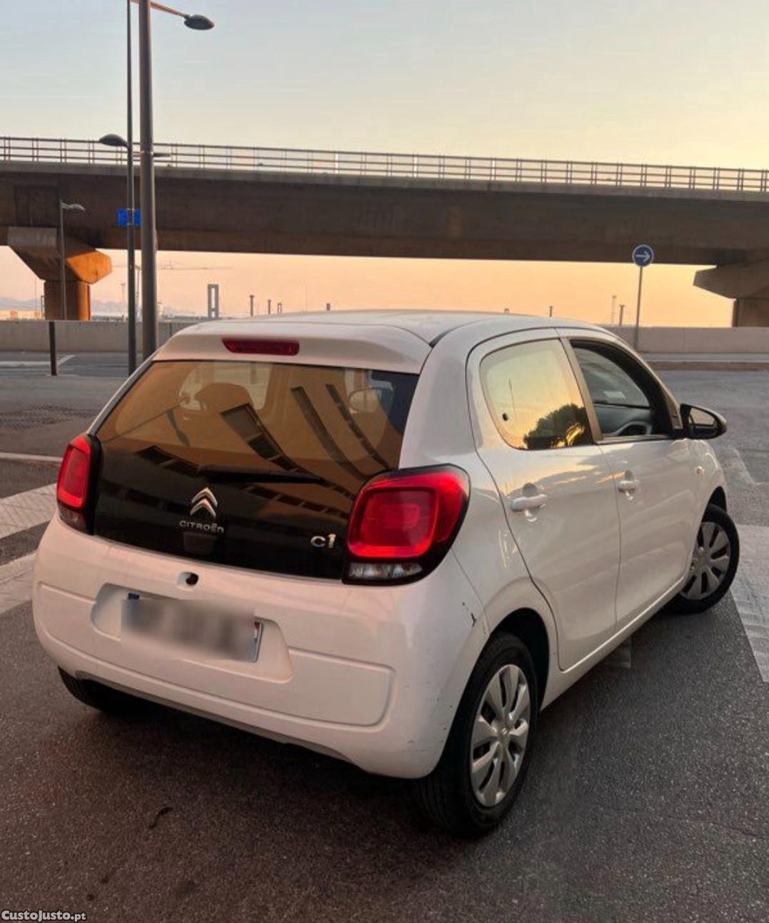 Citroën C1 1.0 vvti — fotografia 2