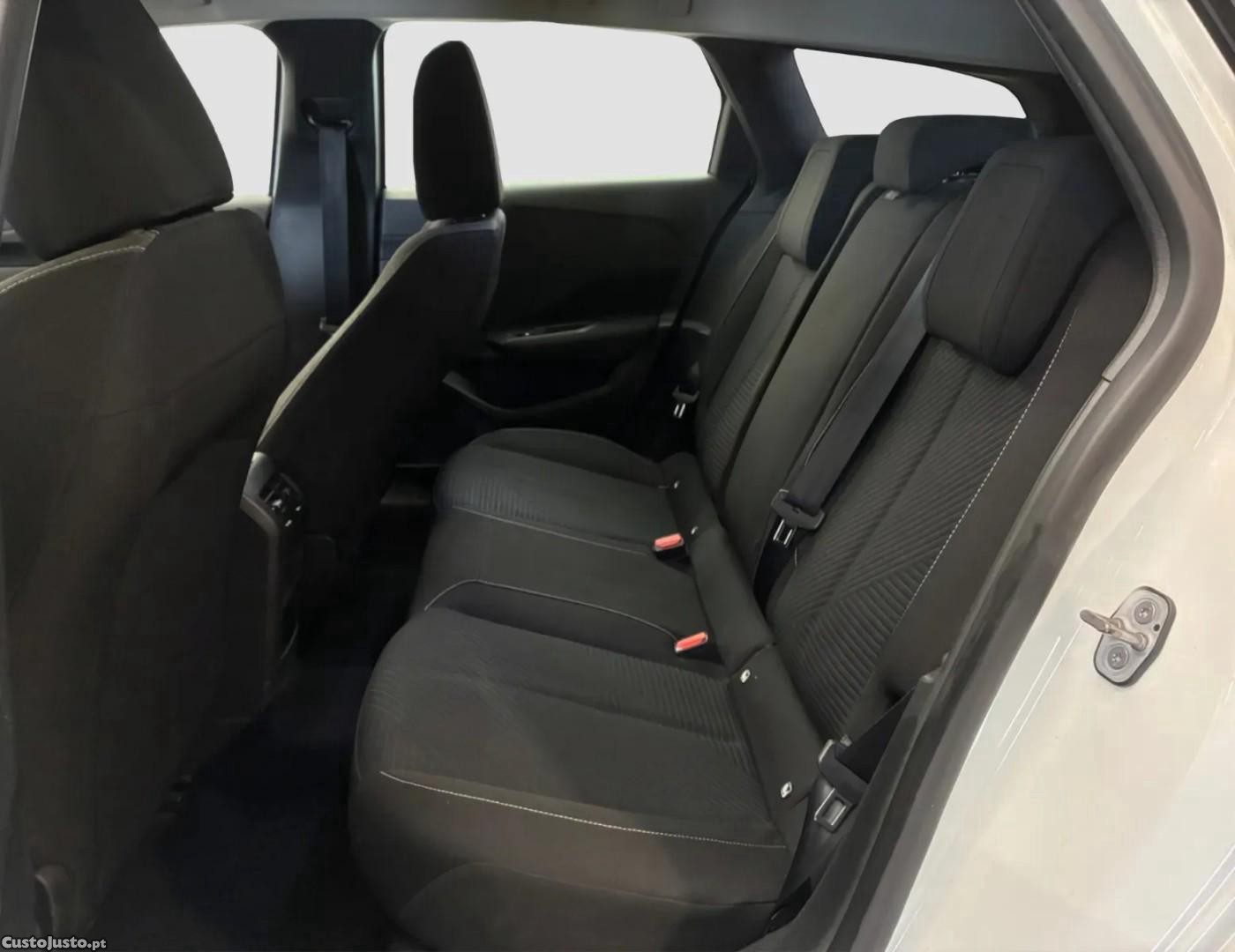 Peugeot 308 1.2 PureTech Active Pack — fotografia 2
