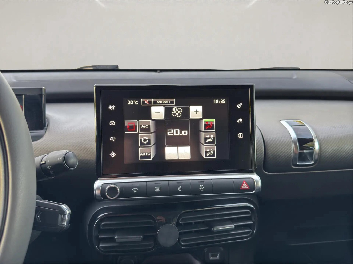 Citroën C4 1.6 BlueHDi Shine — fotografia 6
