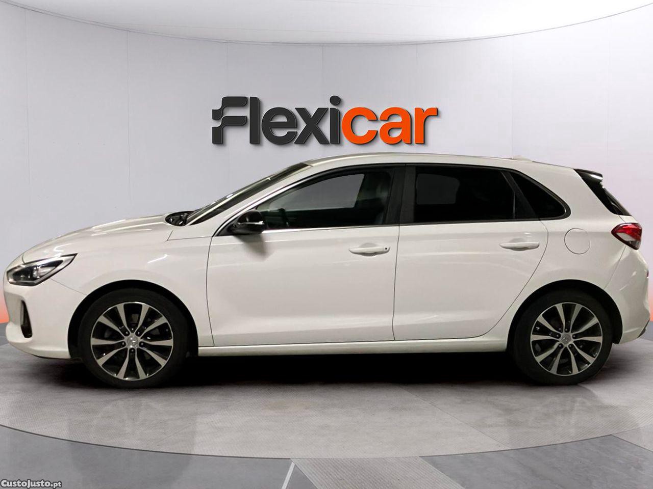 Hyundai i30 1.6 CRDI STyle — fotografia 20