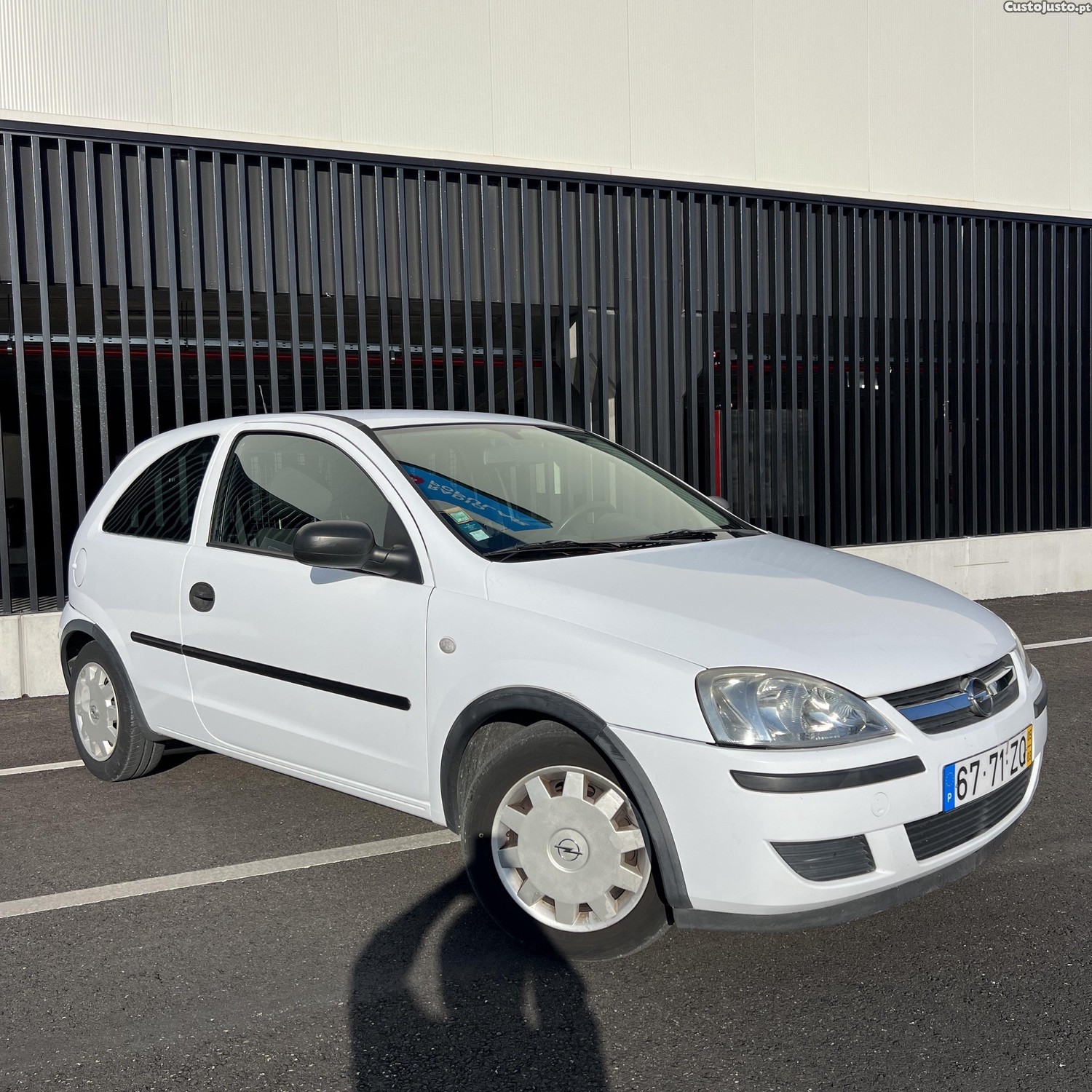 Opel Corsa 1.3 cdti — fotografia 9