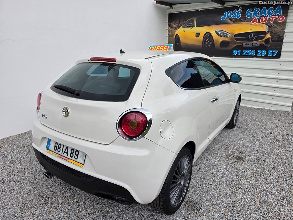 Alfa Romeo MiTo 1.6JTd 120cv07/2009 — fotografia 11