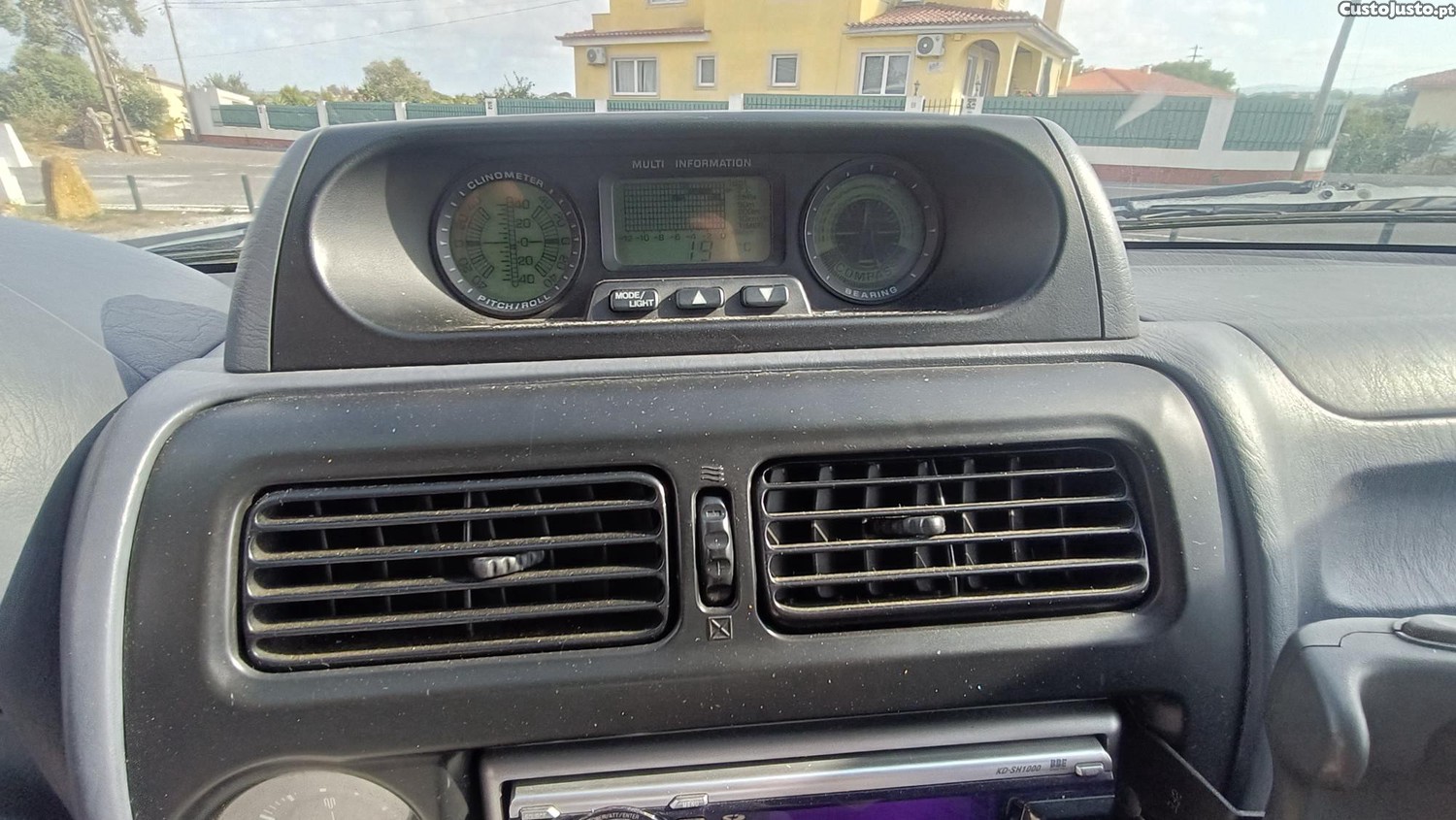 Toyota Land Cruiser Sport — fotografia 3