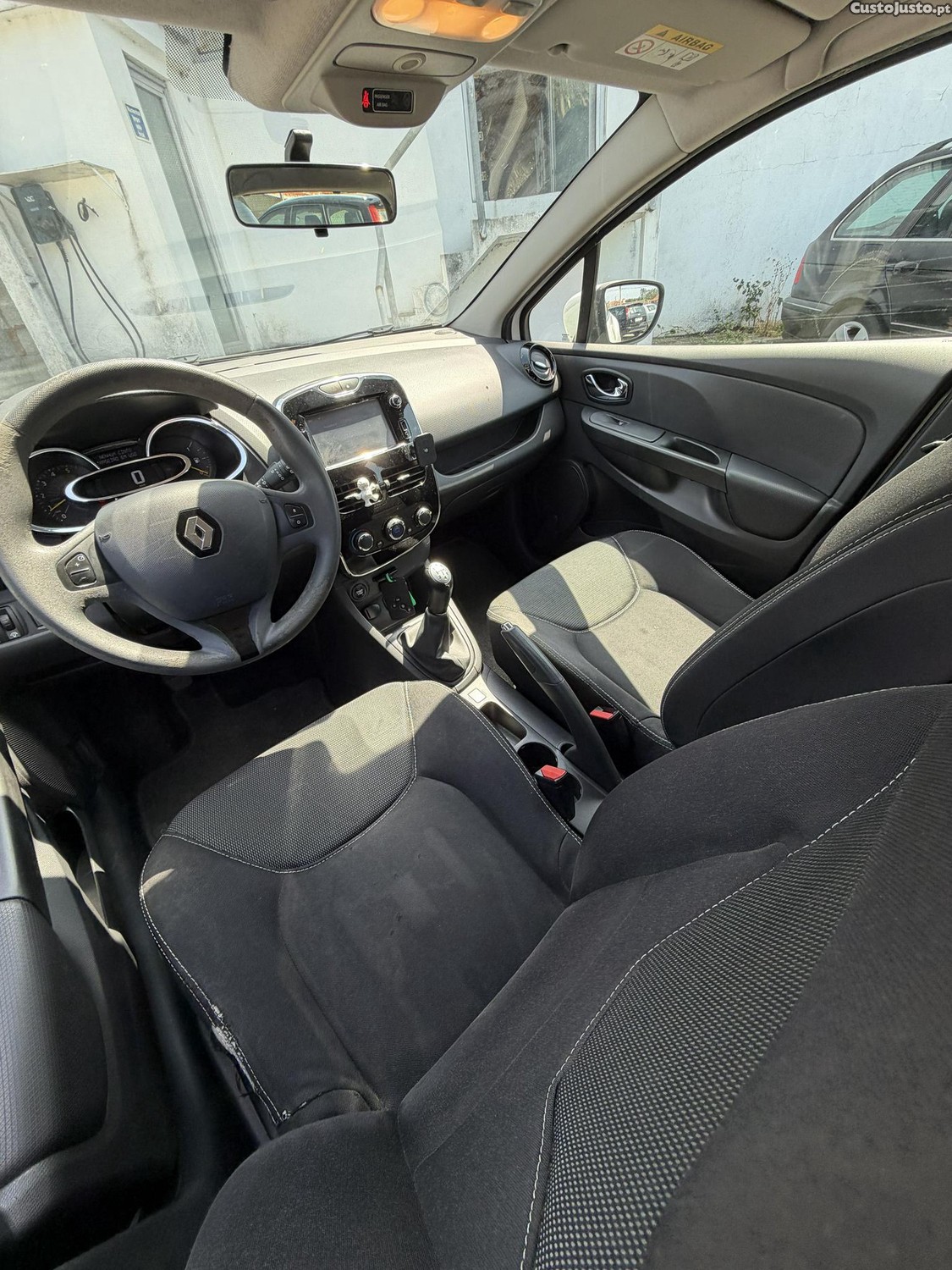 Renault Clio 1.5DCi 90CV — fotografia 10