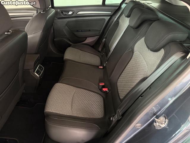 Renault Mégane iv sport tourer 1.5 BLUE DCI LIMITED — fotografia 7