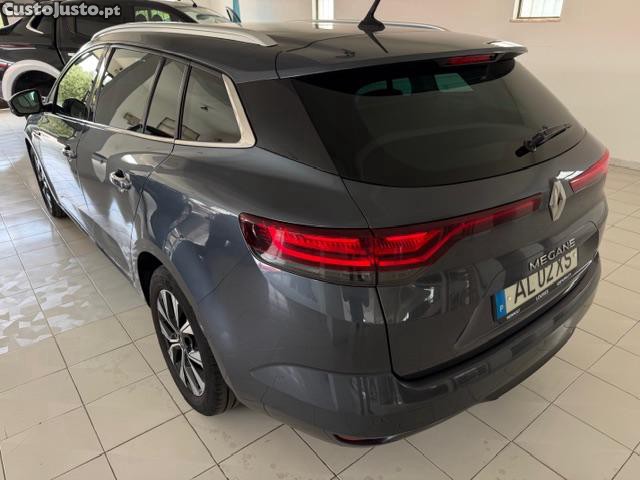 Renault Mégane iv sport tourer 1.5 BLUE DCI LIMITED — fotografia 15