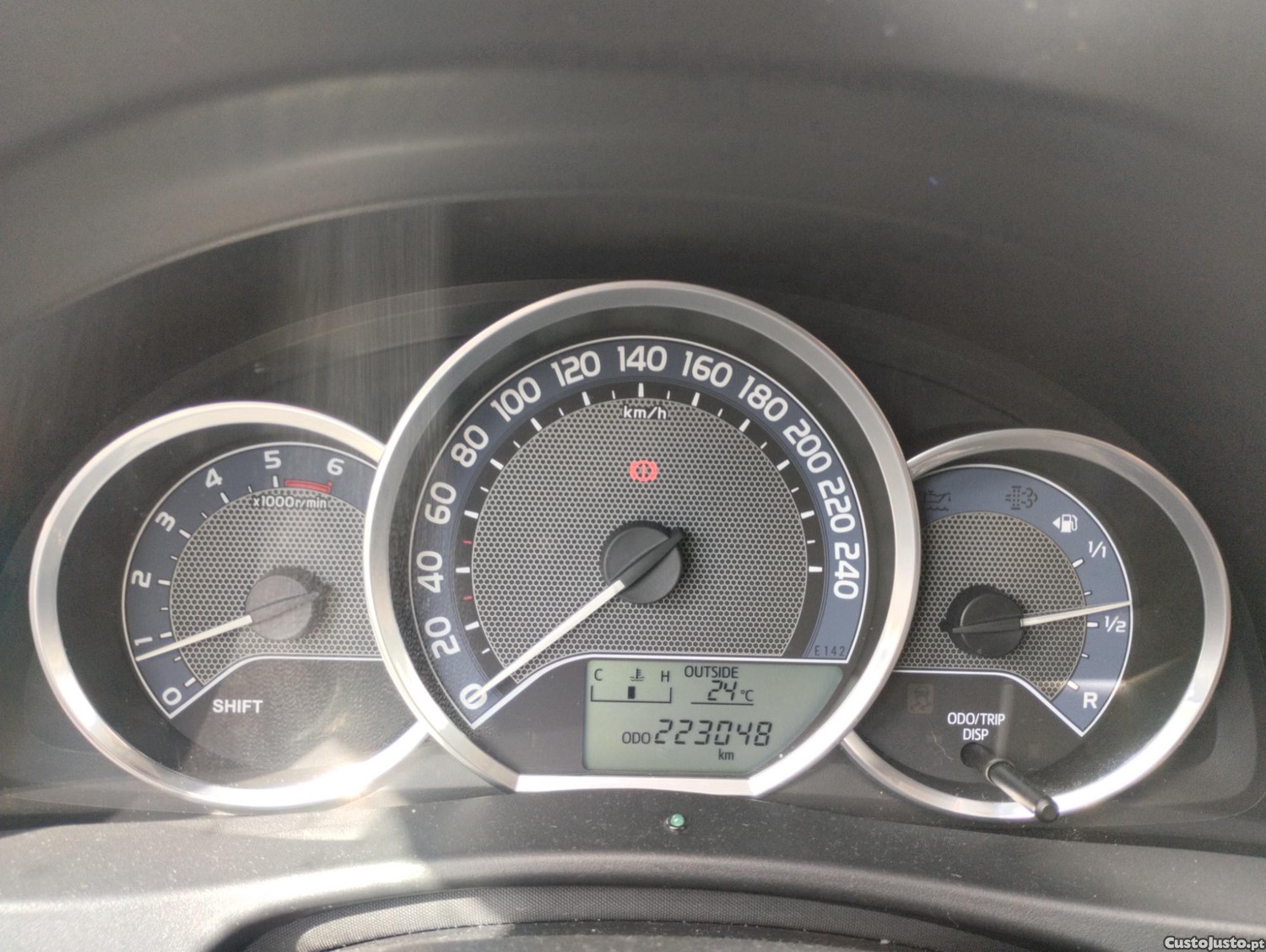 Toyota Auris ST Confort Nacional — fotografia 3