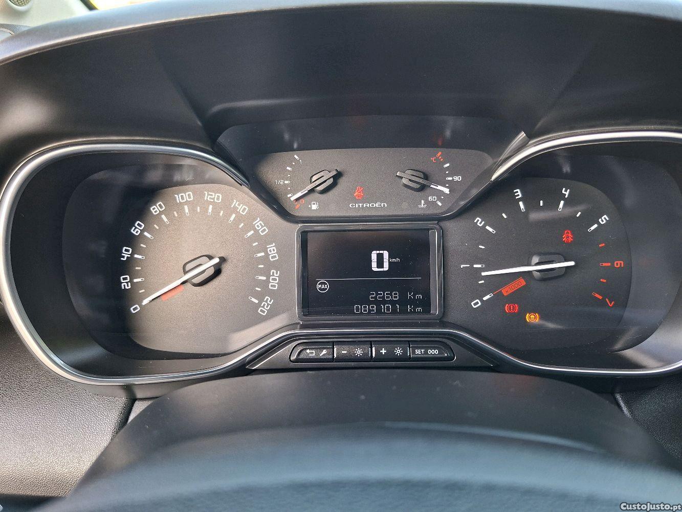Citroën C3 Aircross 1.2 110cv c/ Revisões — fotografia 2