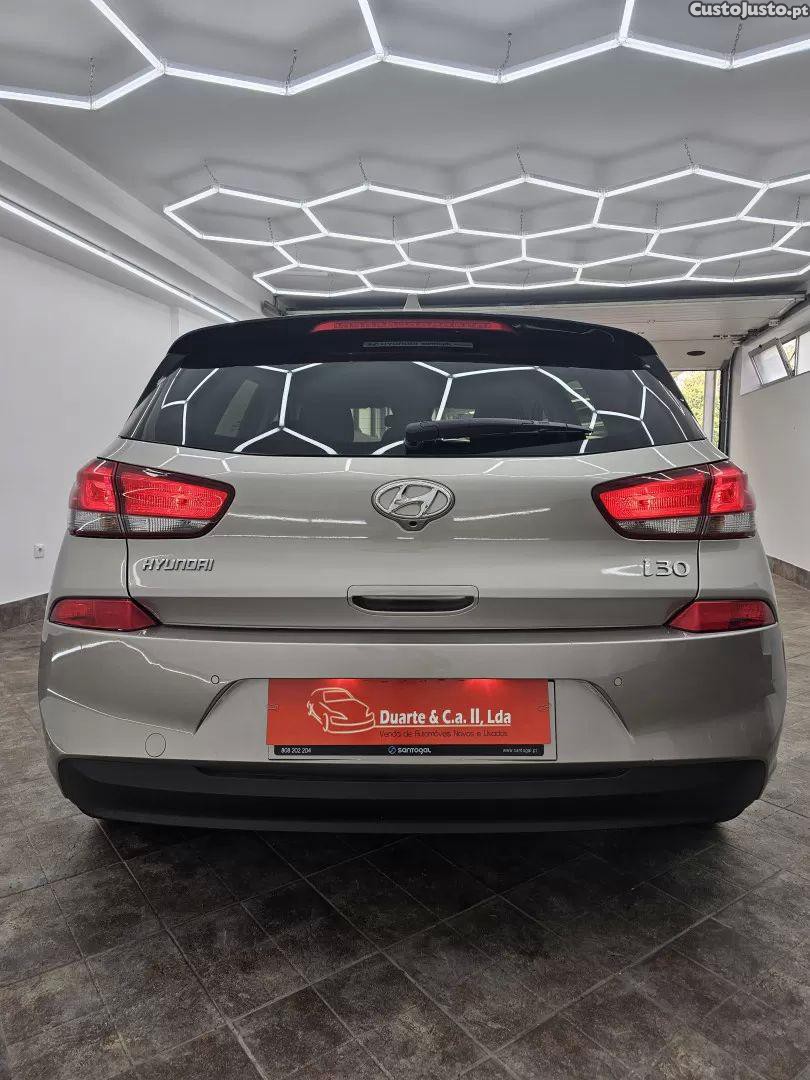 Hyundai i30 1.0 t-gdi style — fotografia 2