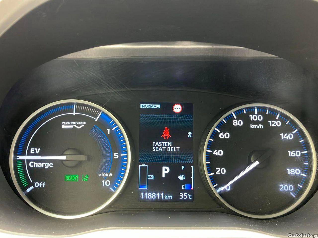 Mitsubishi Eclipse Cross 2.4 PHEV eMotion — fotografia 9