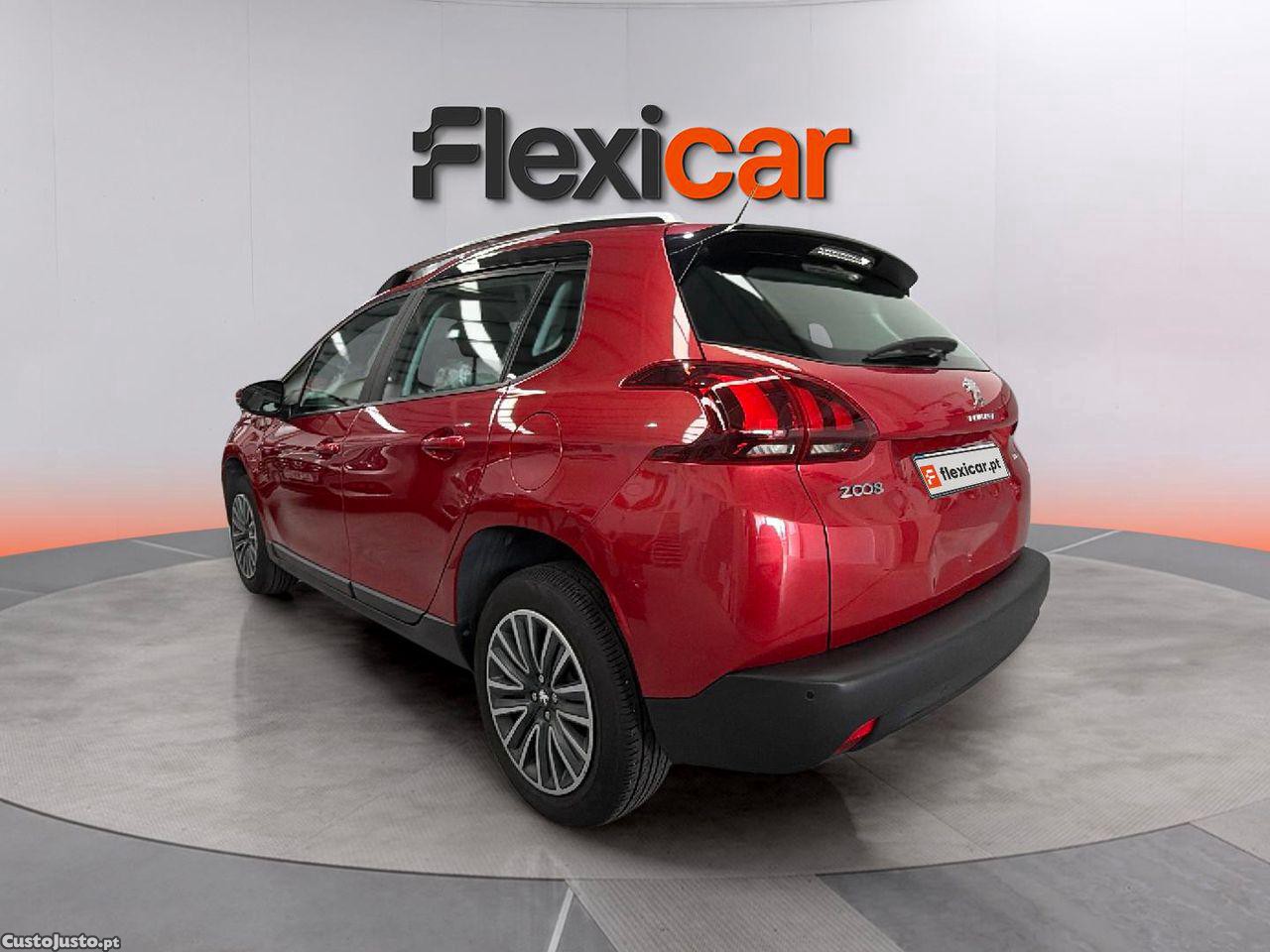 Peugeot 2008 1.2 PureTech Active — fotografia 15