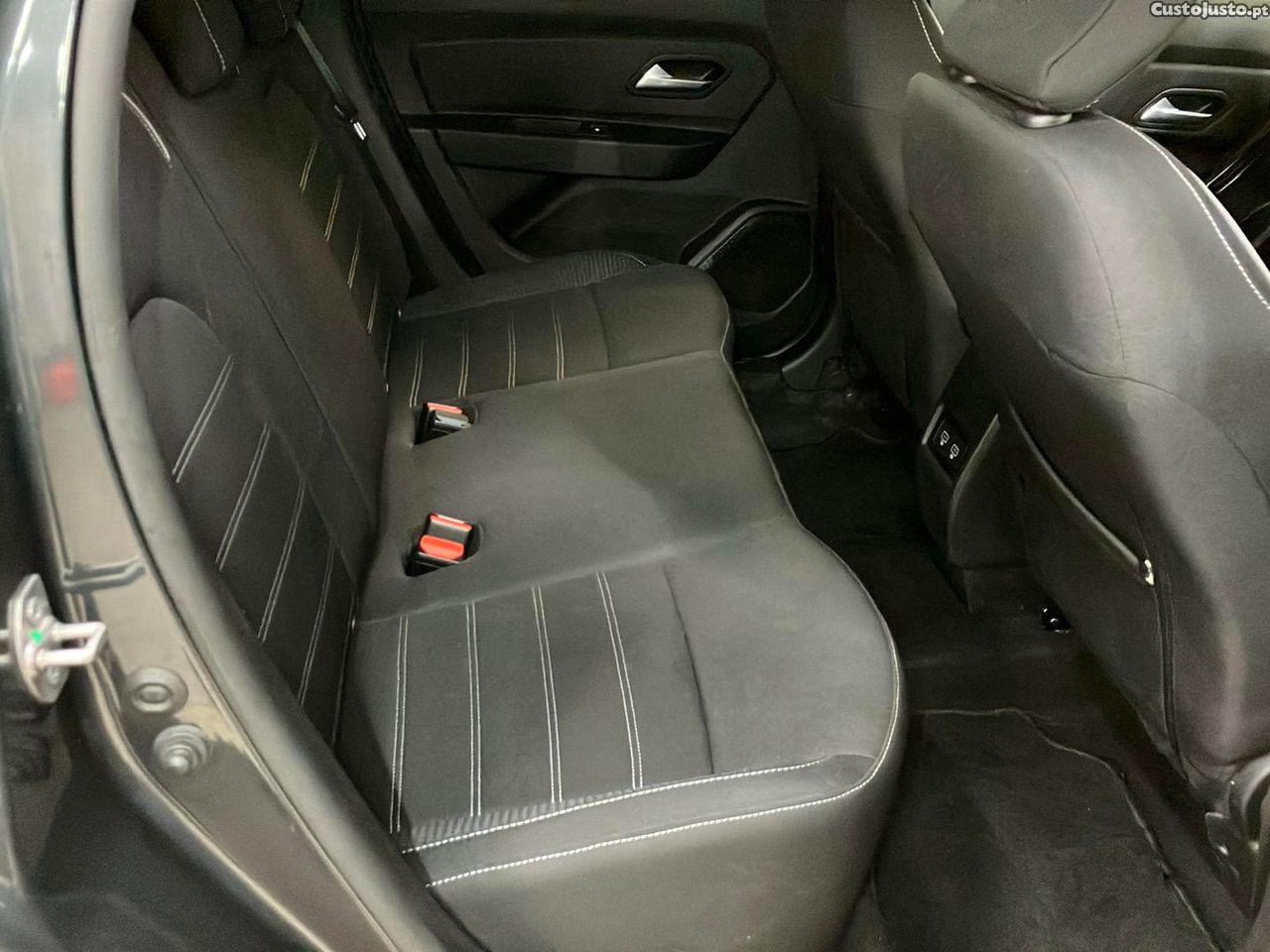 Dacia Duster 1.3 TCe Prestige — fotografia 10