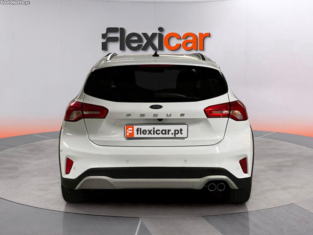 Ford Focus 1.0 EcoBoost Active X Aut. — fotografia 17