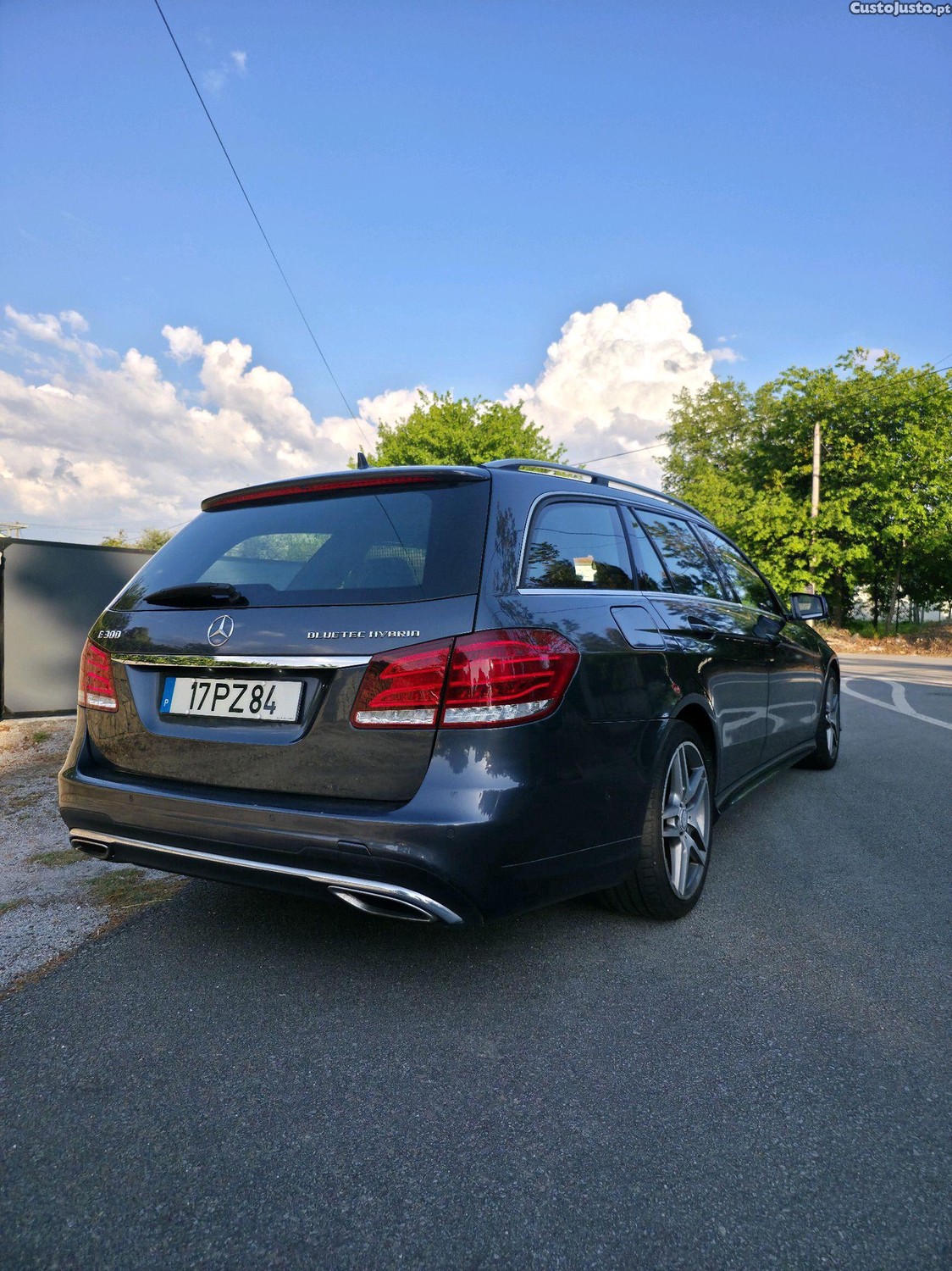Mercedes-Benz E 300 Edition DH — fotografia 7