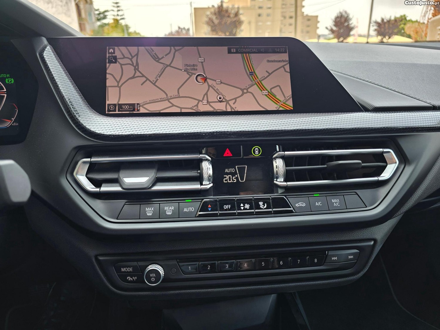 BMW 216 d Line Sport — fotografia 20