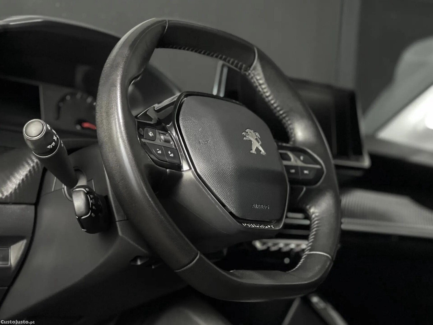 Peugeot 208 1.2 PureTech Active — fotografia 9