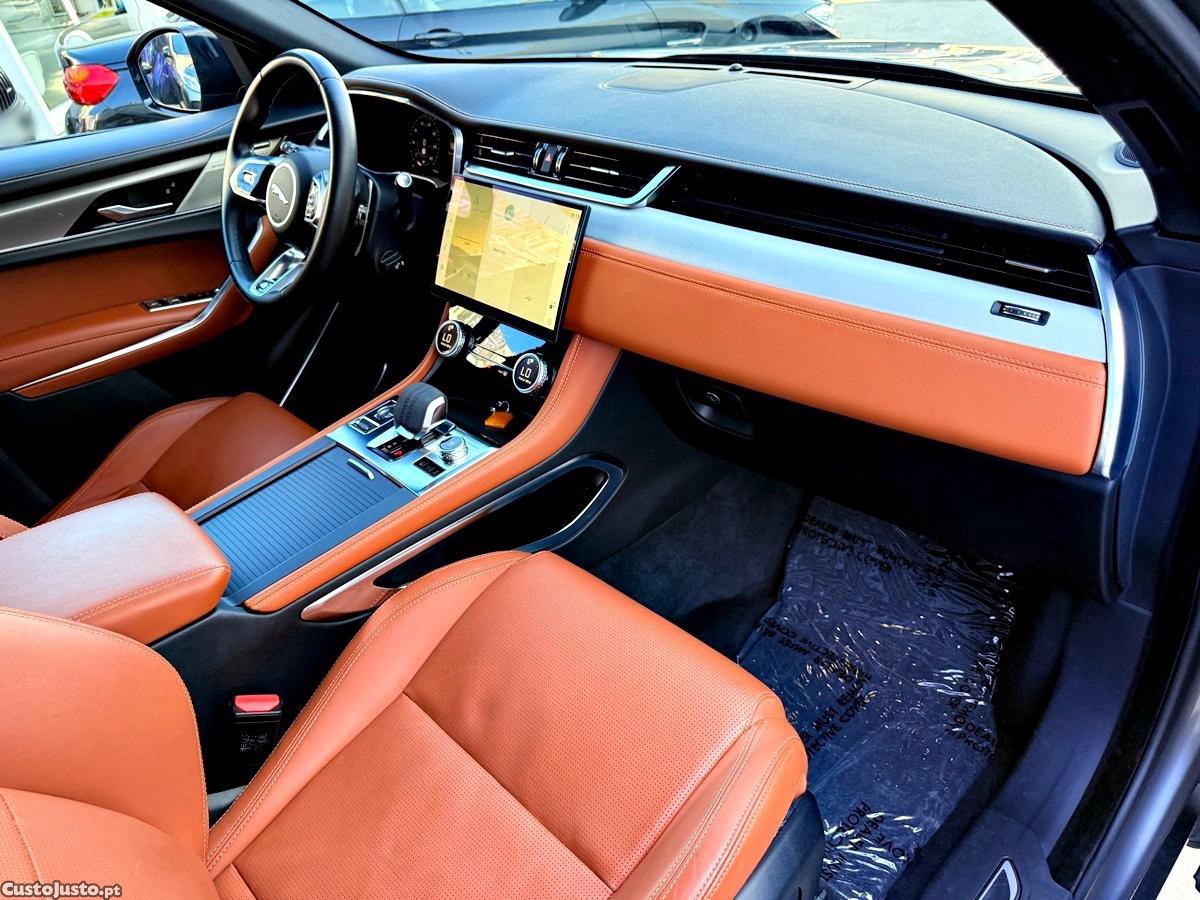 Jaguar F-Pace P400e R-Dynamic — fotografia 35