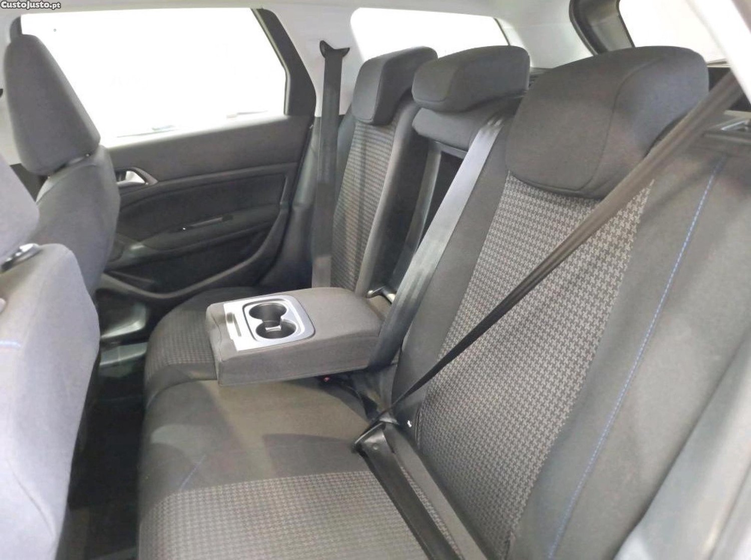 Peugeot 308 SW 1.5BlueHDi Style 130cv — fotografia 2