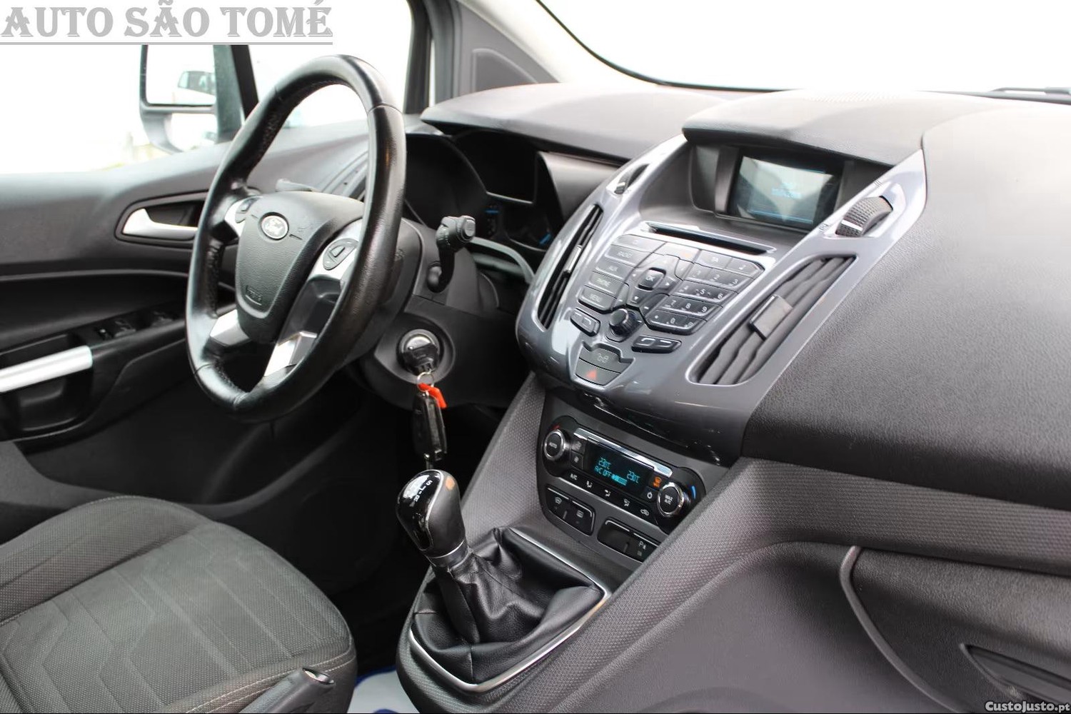 Ford Tourneo 1.5 Mobilidade Reduzida — fotografia 14