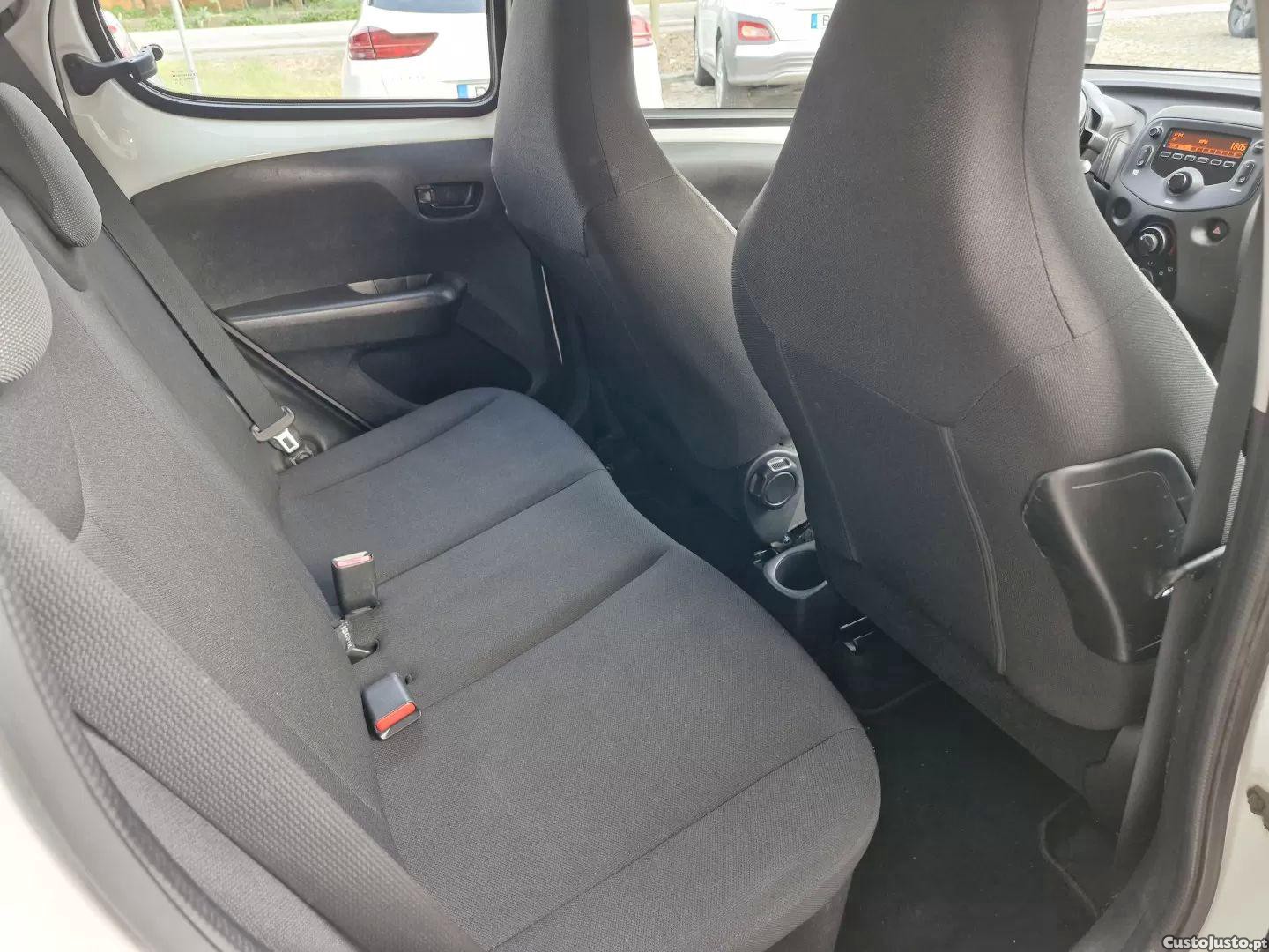 Peugeot 108 1.0 e-vti active — fotografia 13